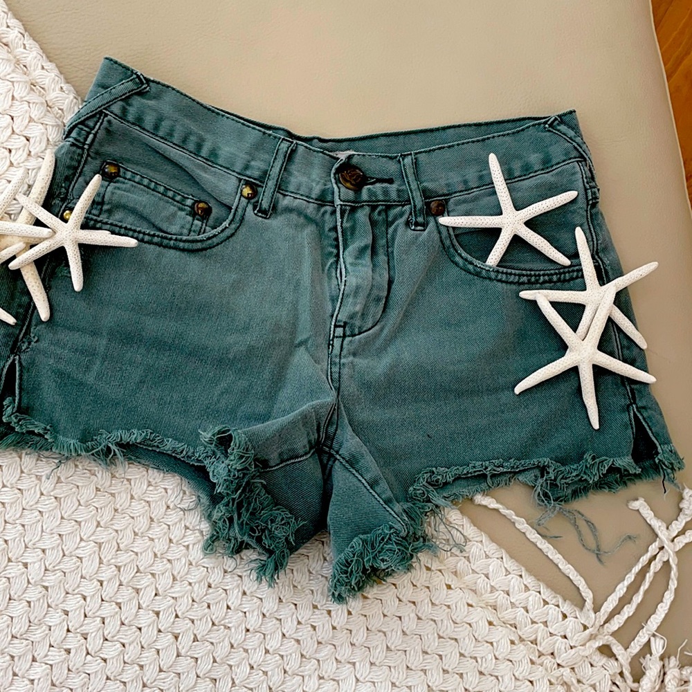 FREE PEOPLE SHORTS💖 HP💖 - Picture 1 of 5